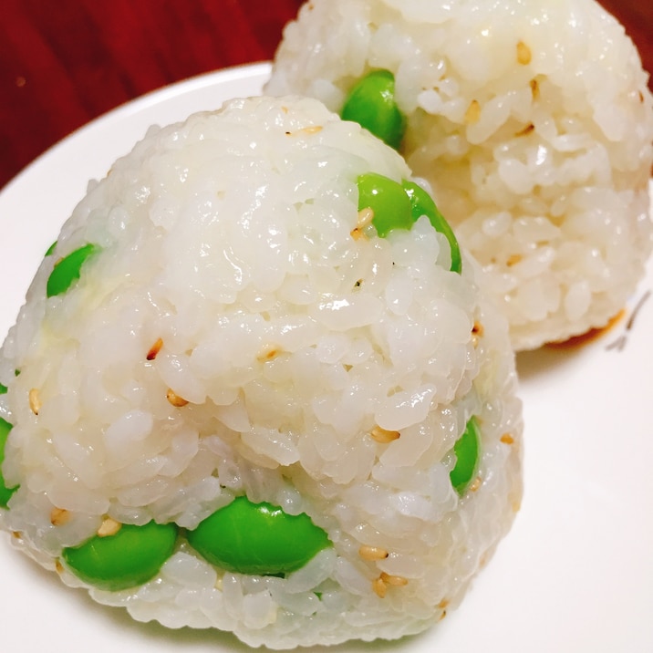 ごま油香る！まめチーおにぎり